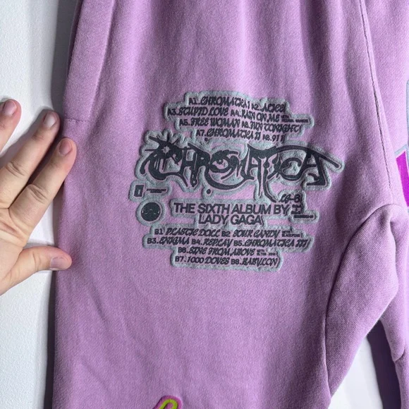 Urban Outfitters Lady Gaga Chromatica Lilac Sweatpants NWT Medium - Picture 2 of 7